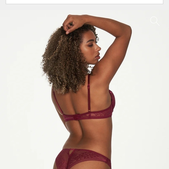 Fredrick's of Hollywood contour bra size 36B, nwt. - Picture 2 of 8